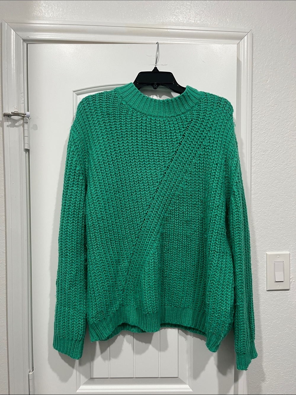 Classic Crewneck Sweater in Emerald Green
